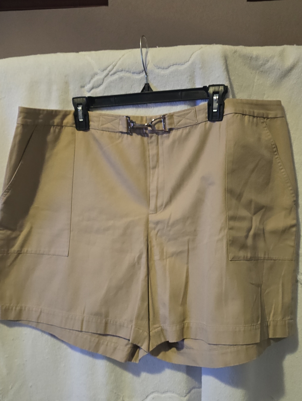 Women’s Khaki Shorts with Front Pockets and Metal Clip Closure.  5 inch inseam.